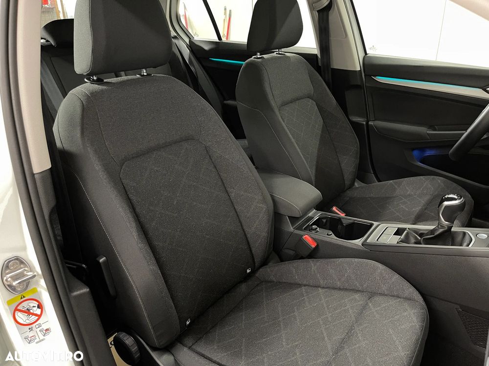 Volkswagen Golf 1.5 TSI ACT Life - 11
