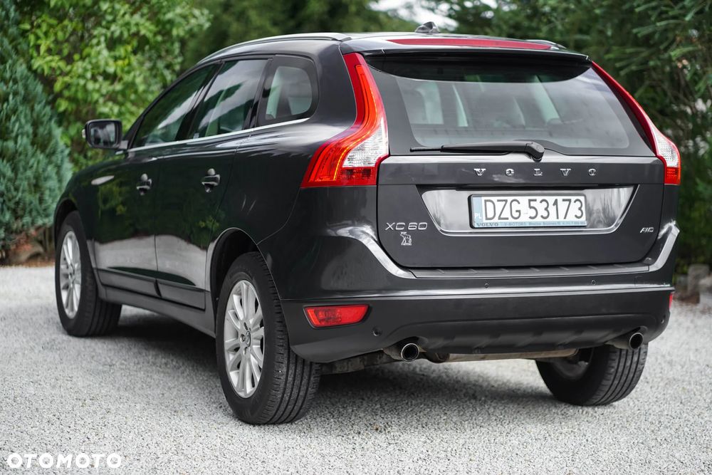 Volvo XC 60 D3 AWD Momentum - 9