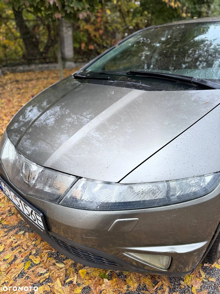 Honda Civic 1.8 Comfort - 1