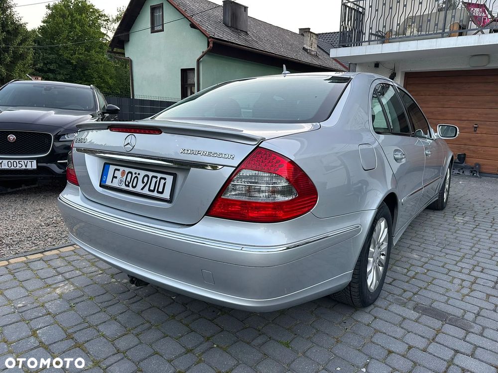 Mercedes-Benz Klasa E 200 Kompressor Elegance - 4