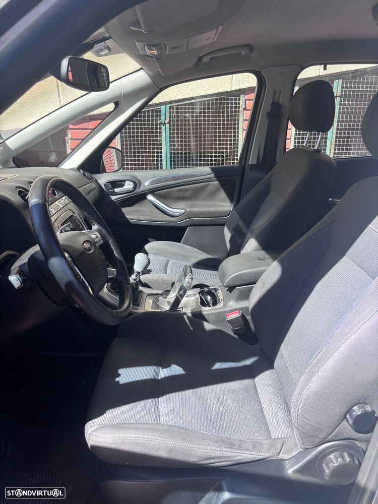 Ford S-Max 2.0 TDCi Titanium 7L - 9