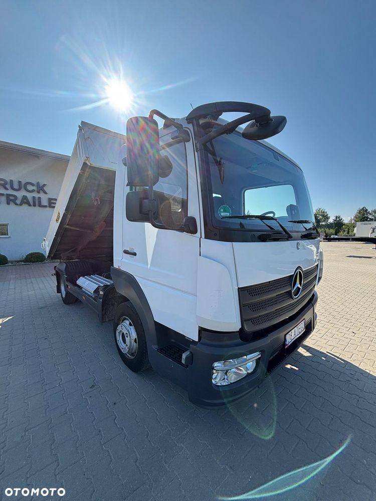 Mercedes-Benz 818 - 3