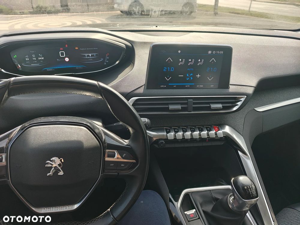 Peugeot 5008 - 9