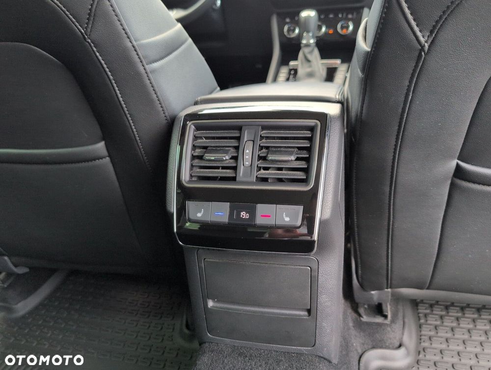 Skoda Superb 2.0 TSI 4x4 L&K DSG - 16
