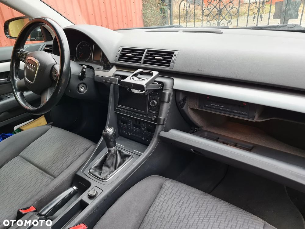 Audi A4 Avant 2.0 T FSI - 6