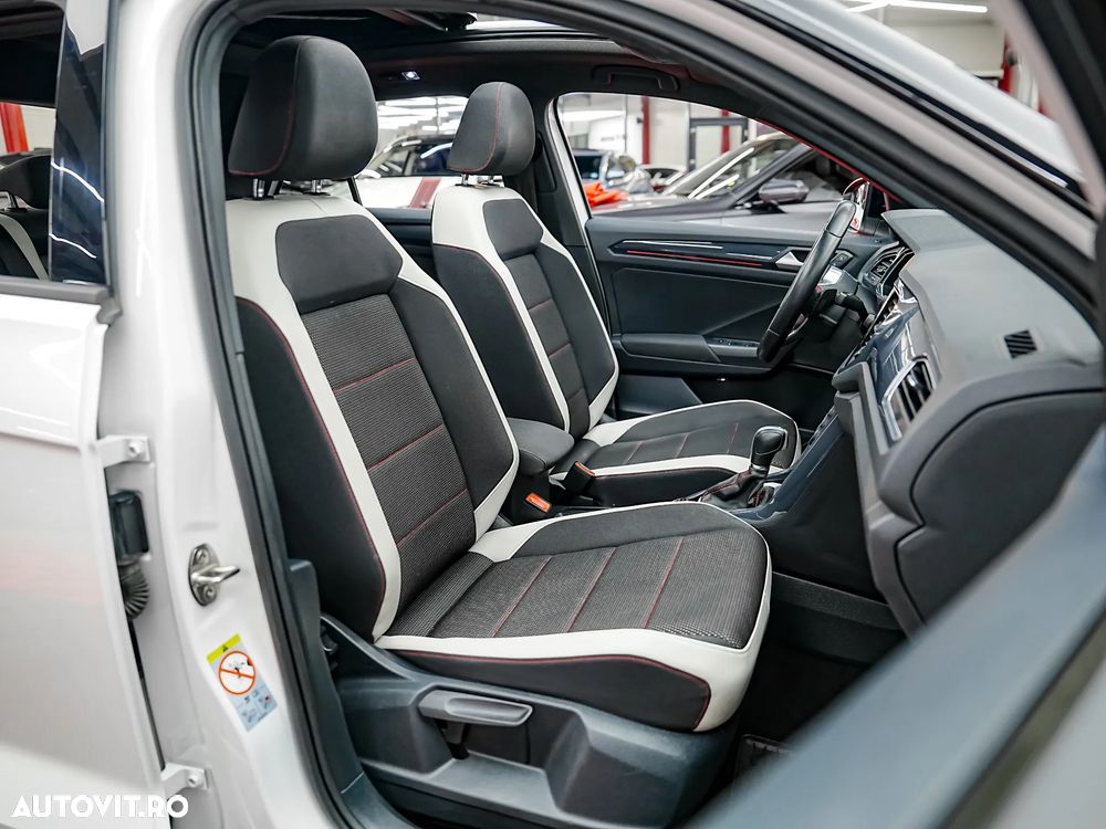 Volkswagen T-Roc 2.0 TSI 4Motion DSG Sport - 10