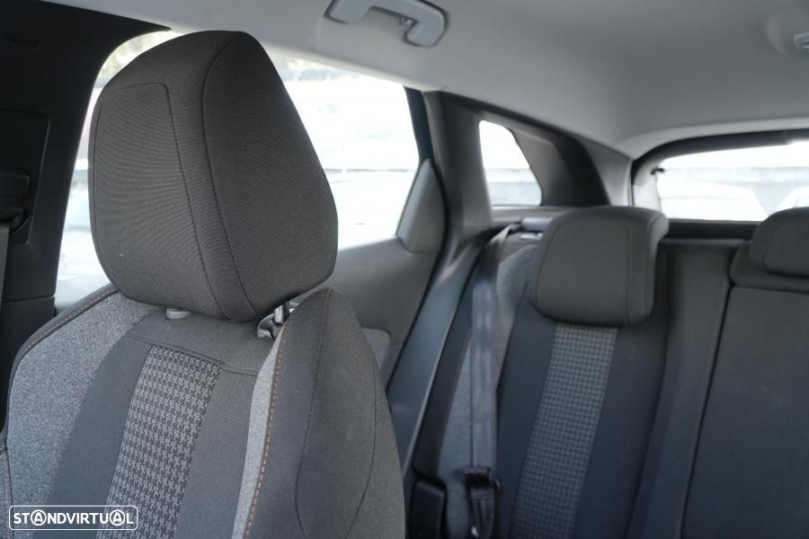 Peugeot 3008 1.2 PureTech Allure Pack EAT8 - 16