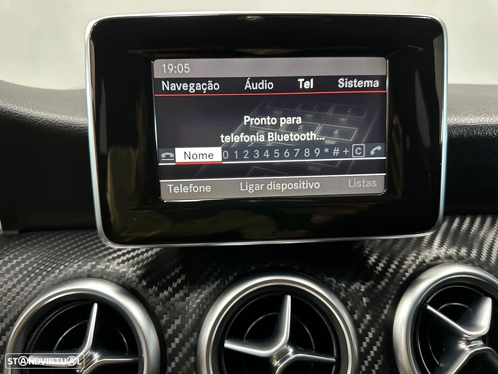 Mercedes-Benz A 180 d AMG Line - 19