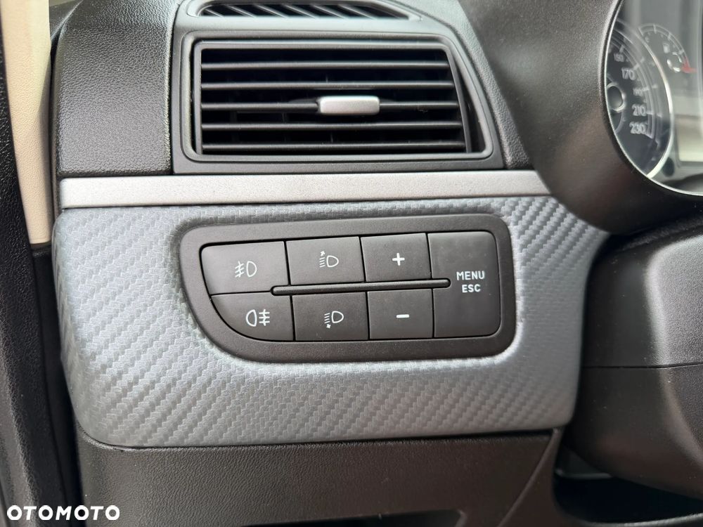 Fiat Grande Punto - 16