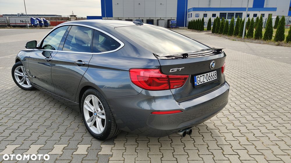 BMW 3GT 320i Sport Line - 23