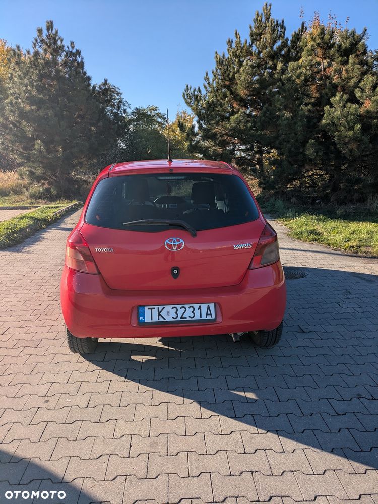Toyota Yaris - 2