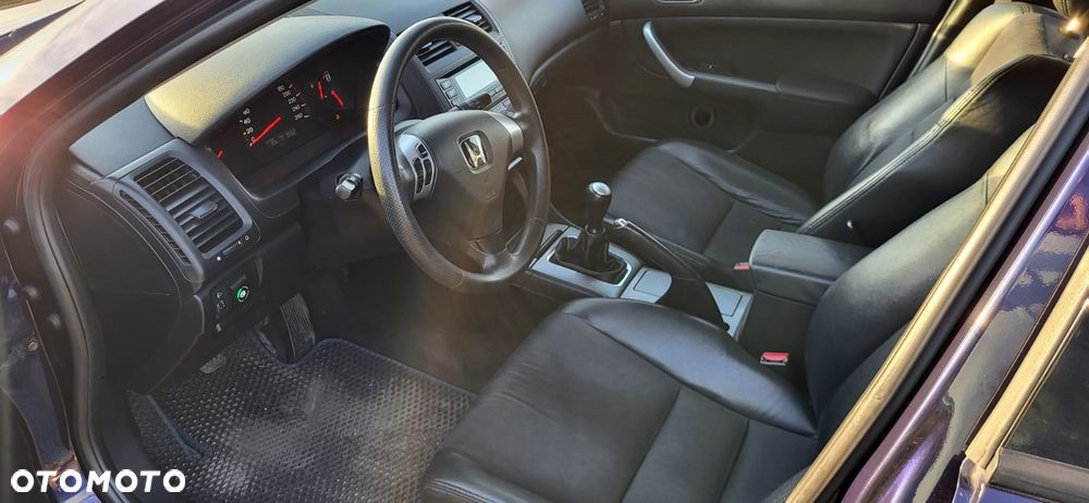 Honda Accord 2.0 Comfort - 19