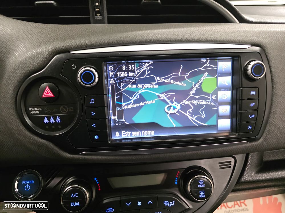 Toyota Yaris 1.5 HSD Comfort+P.Style - 54