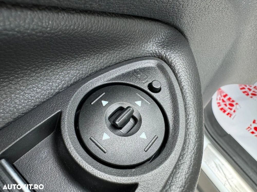 Ford Kuga 1.6 EcoBoost 2x4 Titanium - 21