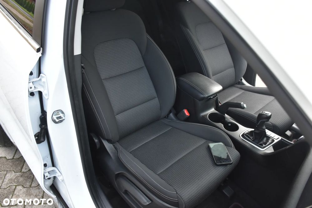 Kia Sportage 1.6 T-GDI 2WD Vision - 19