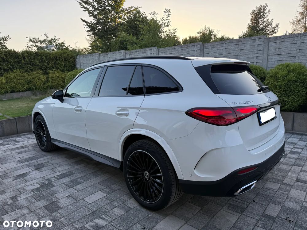 Mercedes-Benz GLC 220 d mHEV 4-Matic AMG Line - 2