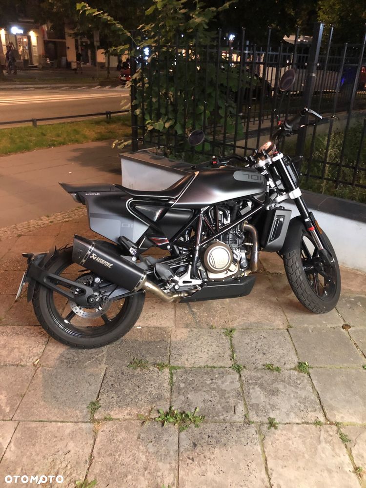 Husqvarna Svartpilen - 8
