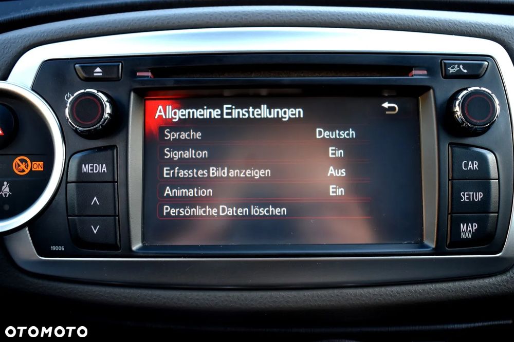 Toyota Yaris 1.33 Business Edition - 32