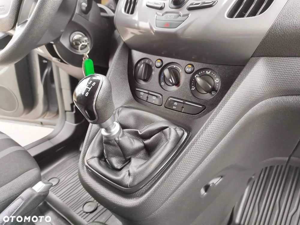 Ford Transit Connect - 10