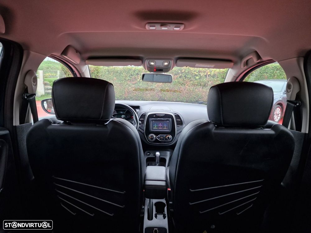 Renault Captur 1.2 TCe Exclusive EDC - 8