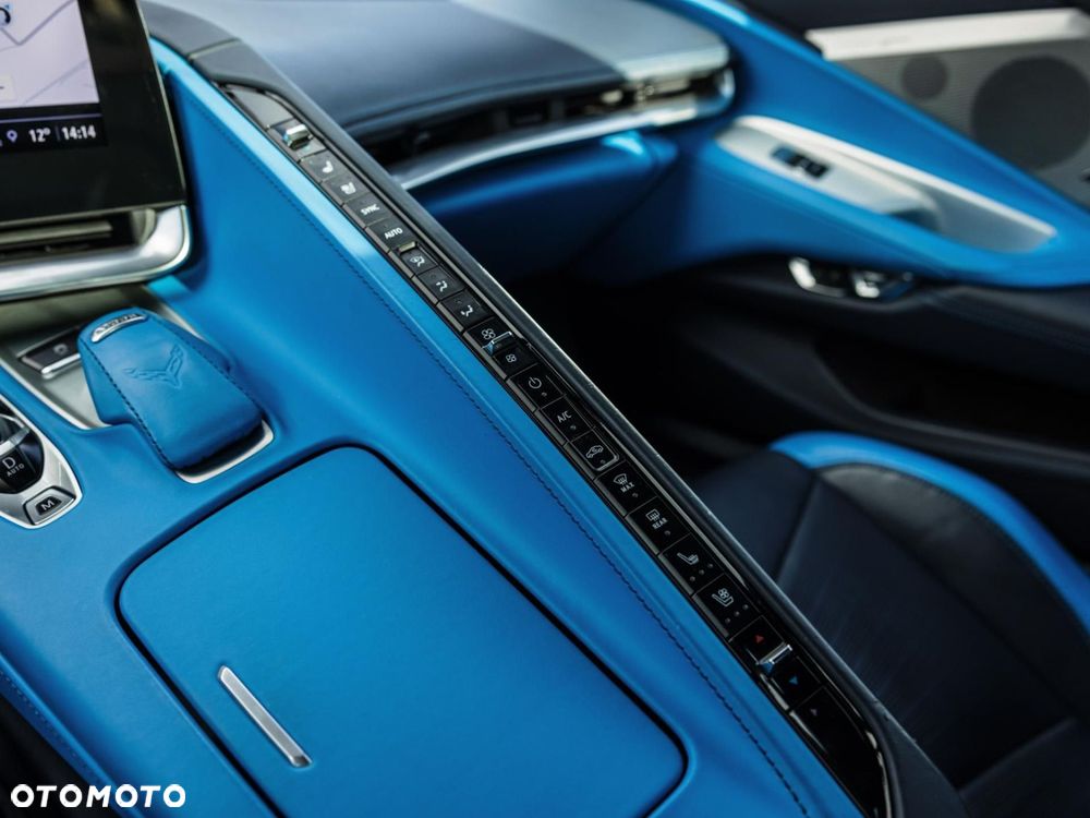 Chevrolet Corvette - 28