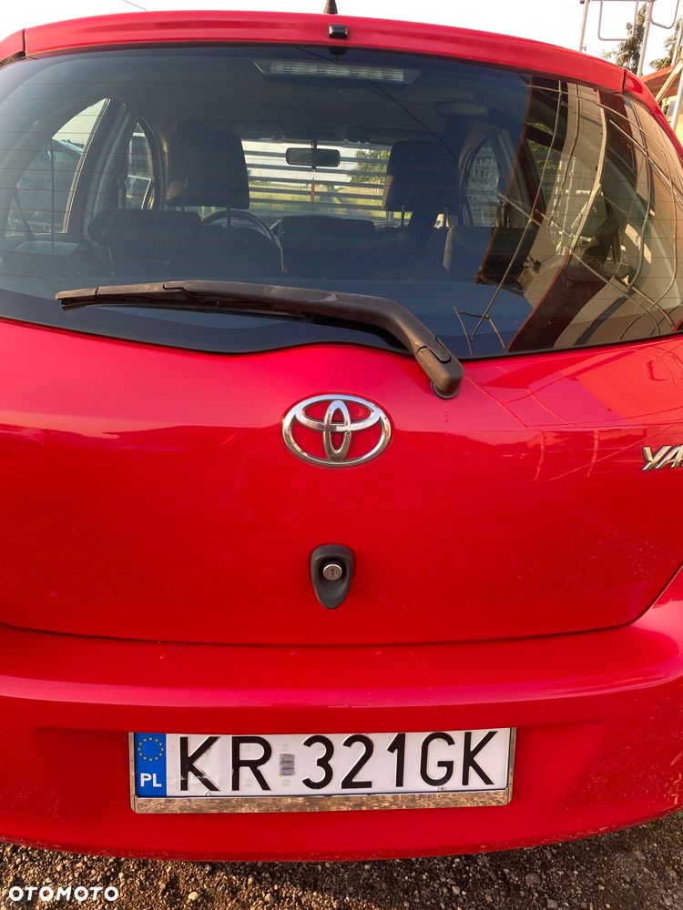 Toyota Yaris - 14