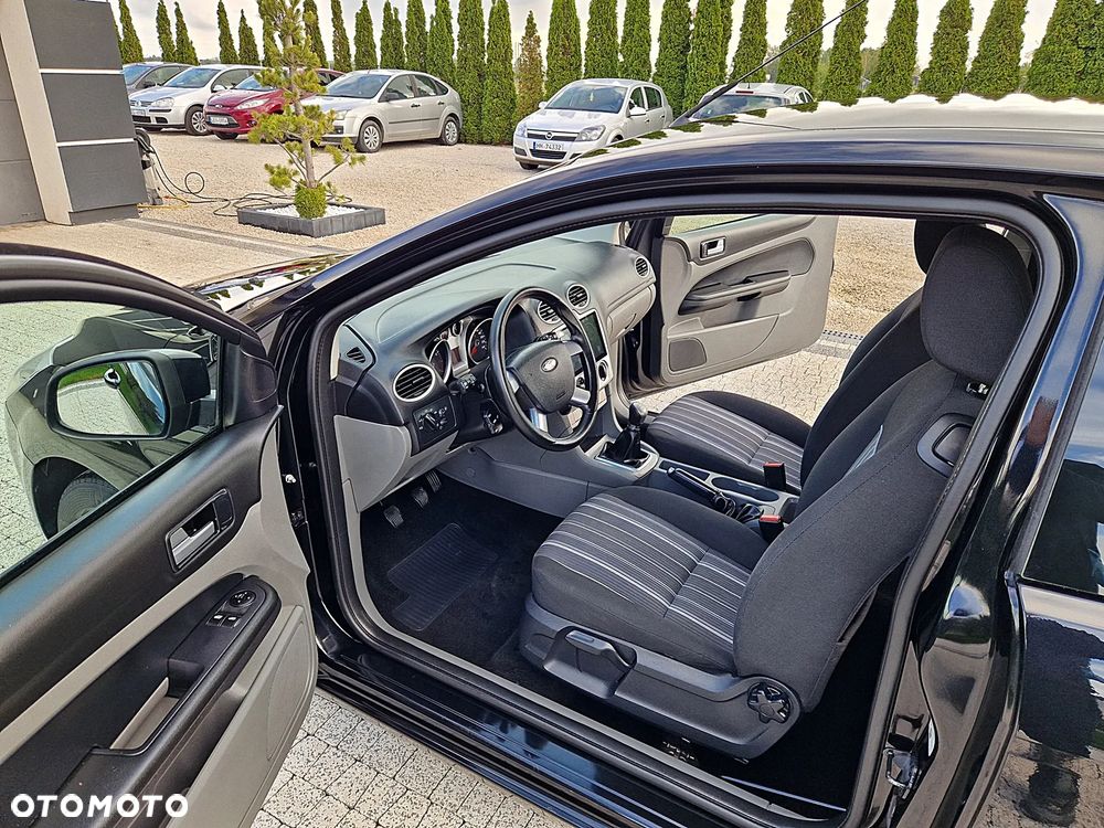 Ford Focus 1.6 16V Titanium - 5