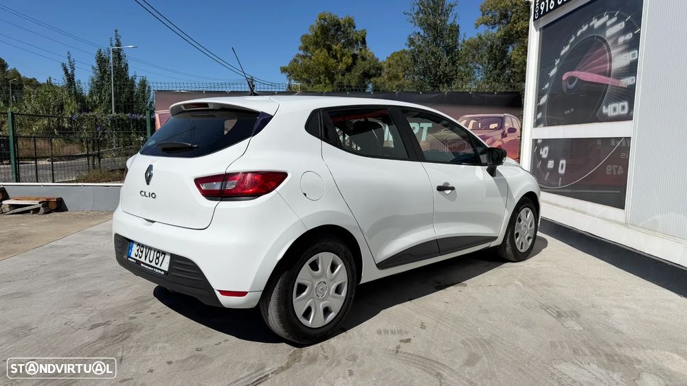Renault CLIO - 7