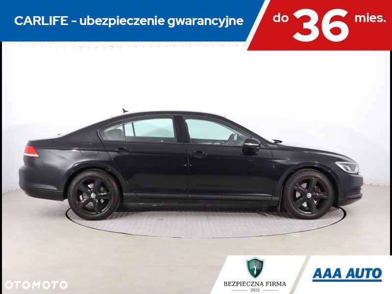 Volkswagen Passat - 7