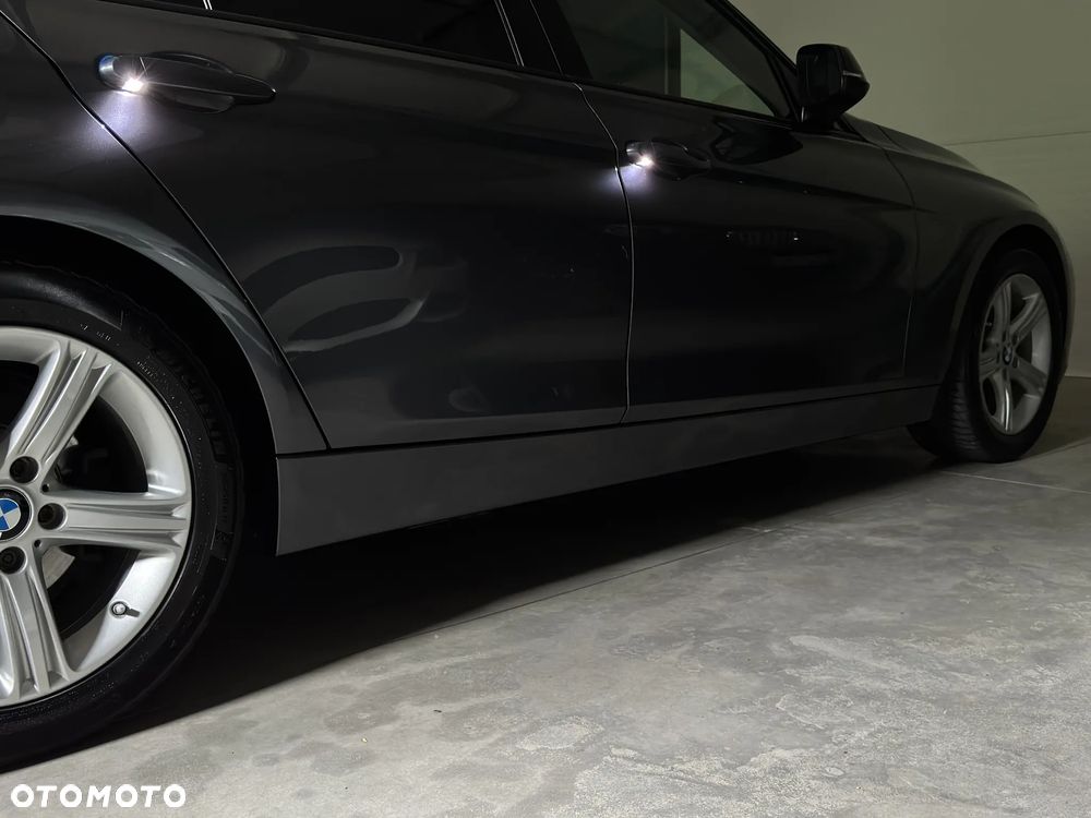 BMW Seria 3 320d - 20