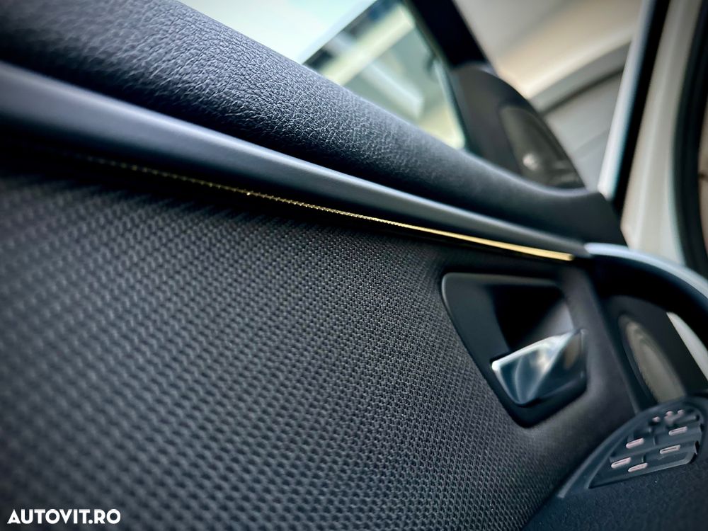 BMW Seria 3 320d Sport-Aut. Modern Line - 17