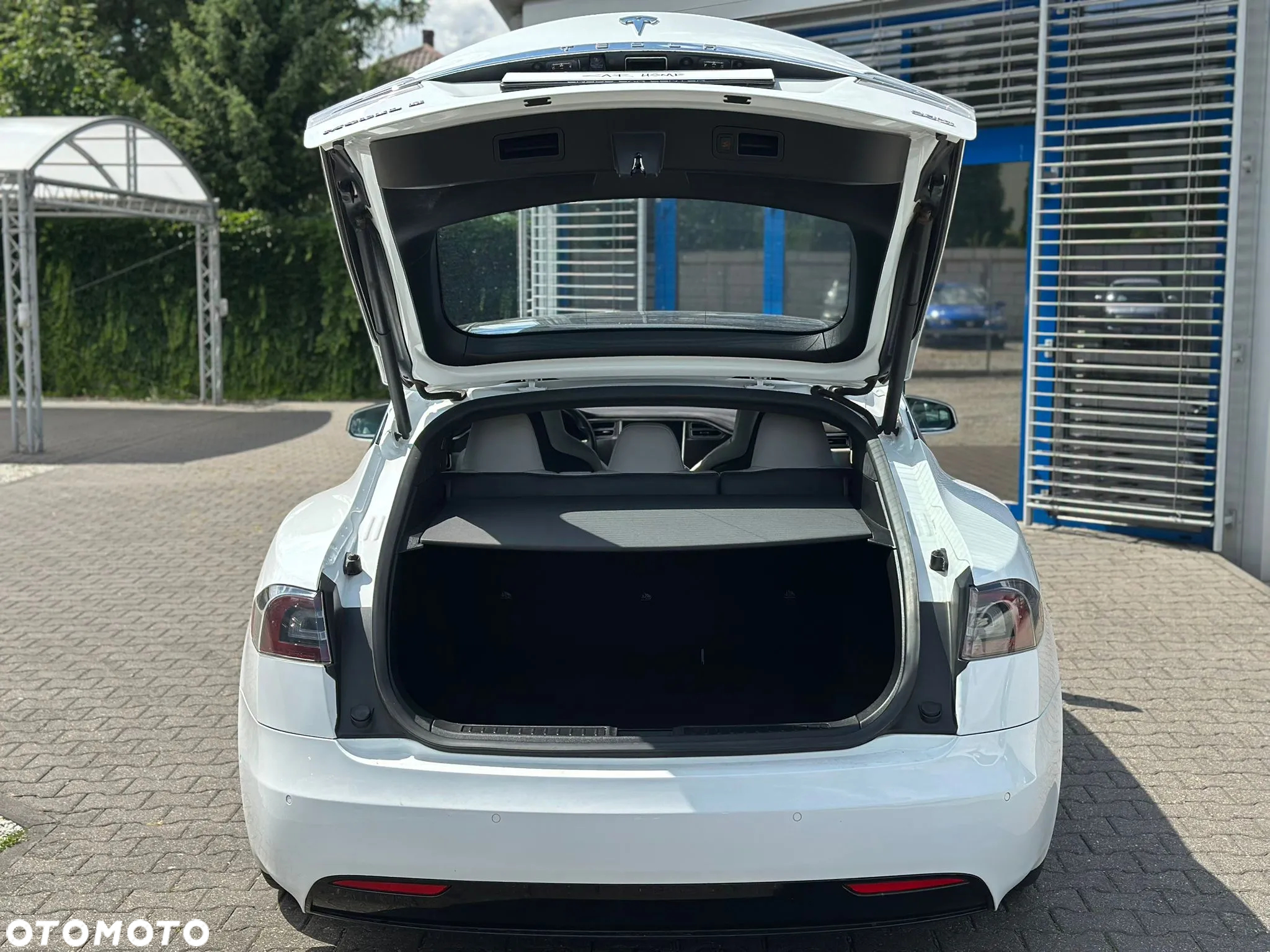 Tesla Model S 90 D - 7