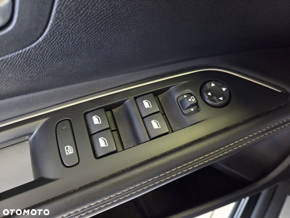Peugeot 3008 1.6 PureTech Hybrid4 PHEV GT S&S EAT8 - 15