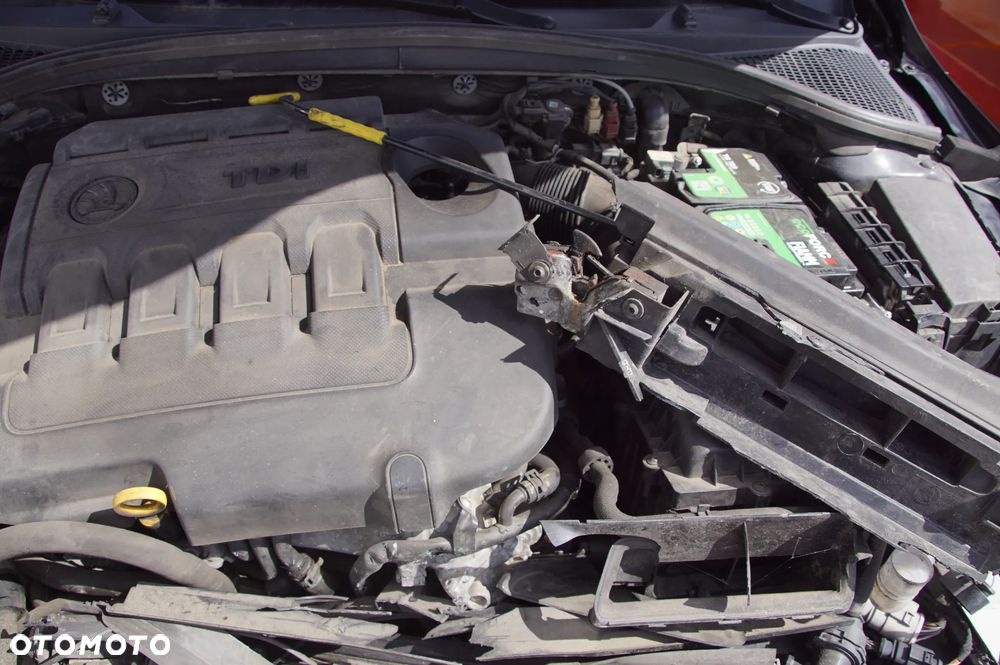 Auto na części - Skoda Octavia III Lift 2.0 TDI 150 KM DFFA TDH 2018R Silnik Skrzynia Zderzak Klapa Drzwi Szyba Lusterko Deska Kokpit Sterownik Moduł Licznik Wybierak - 17