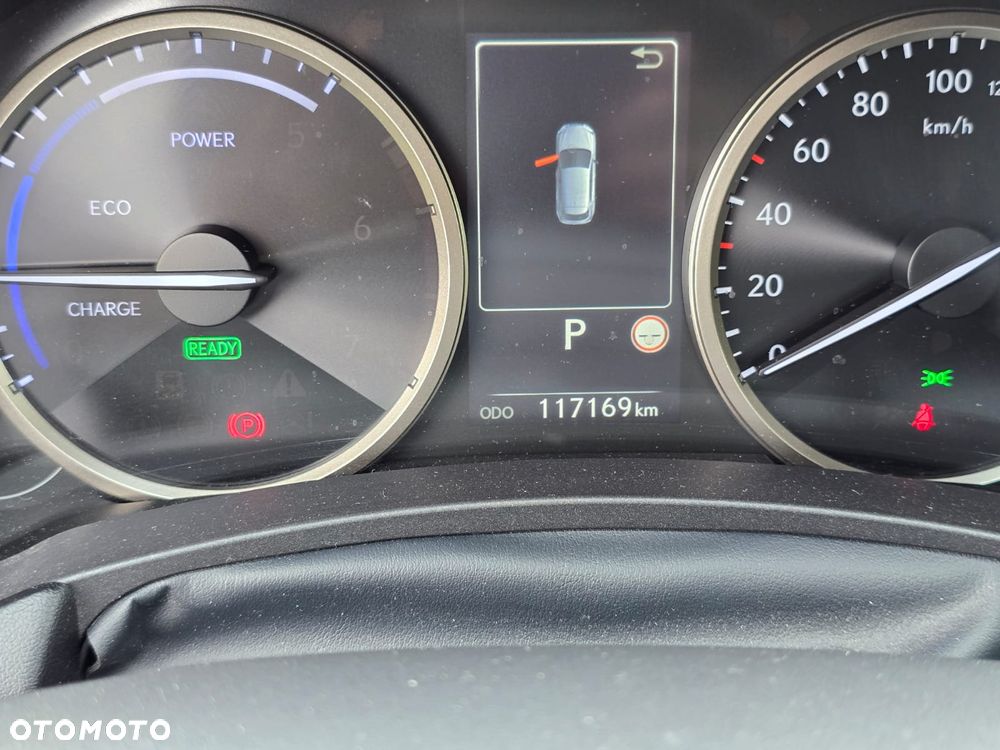 Lexus NX 300h Prestige AWD - 18