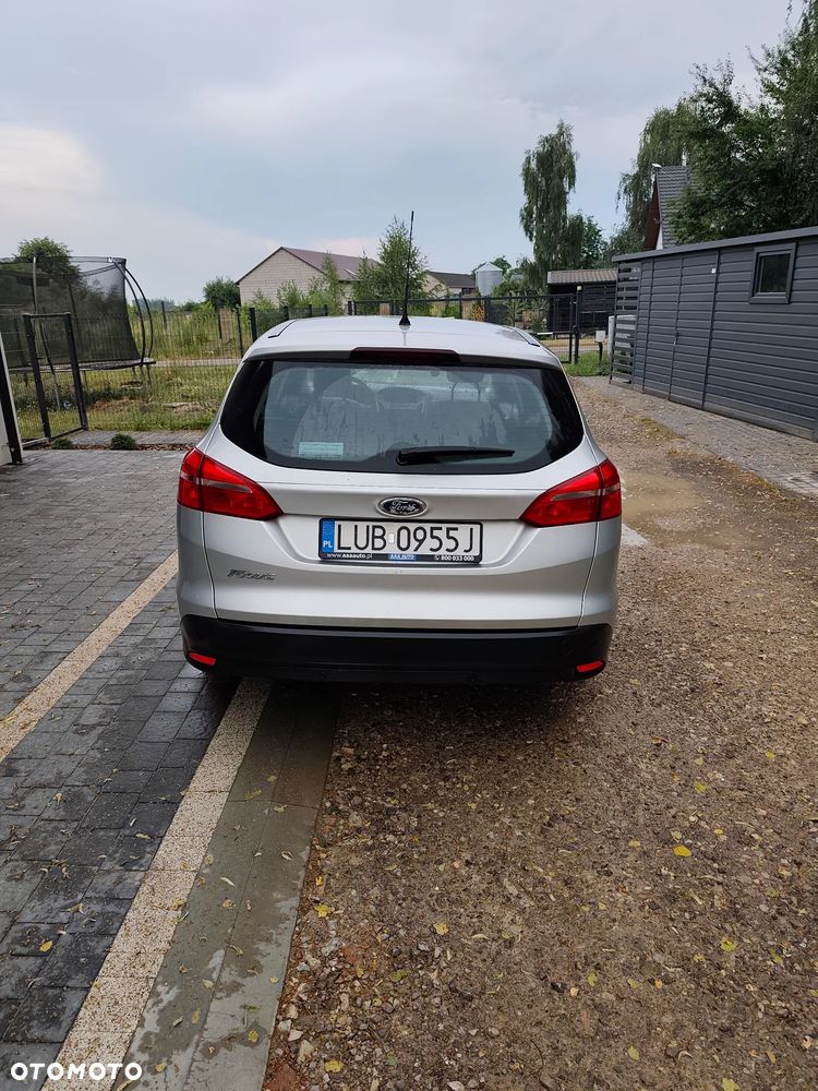 Ford Focus 1.5 TDCi SYNC Edition - 6