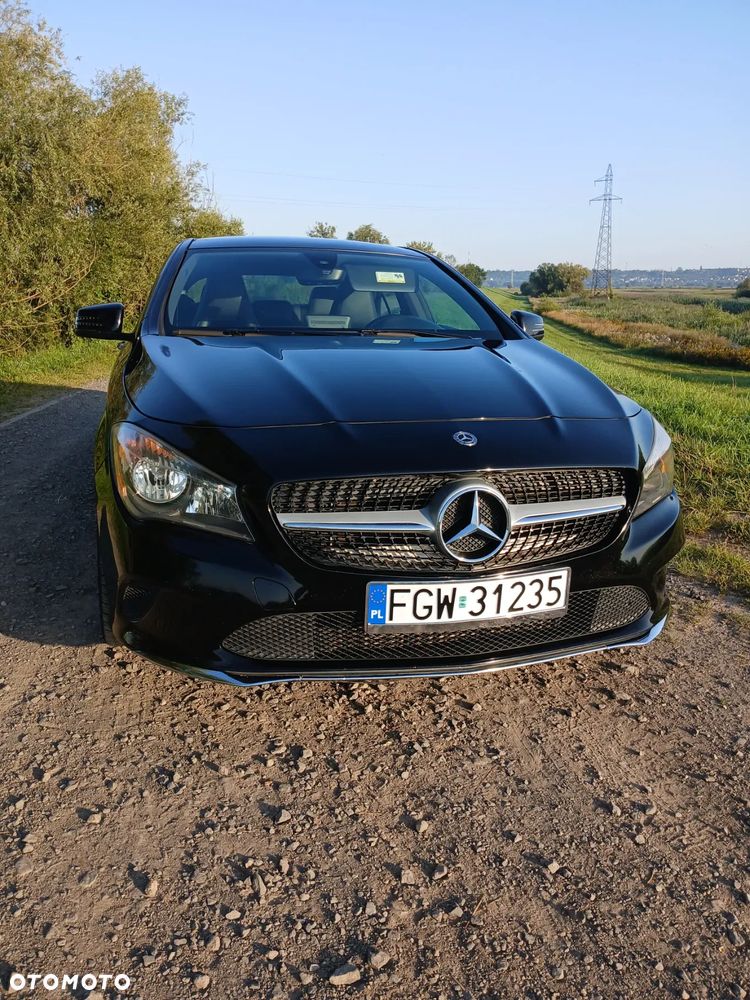 Mercedes-Benz CLA 250 7G-DCT - 12