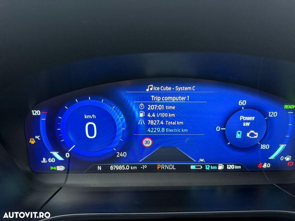 Ford Kuga 2.5 Duratec PHEV ST Line - 15