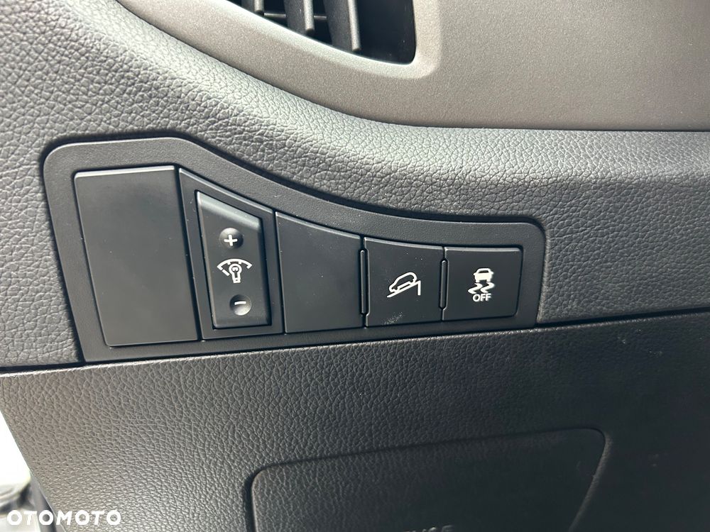 Kia Sportage 2.0 GDI 2WD Vision - 27