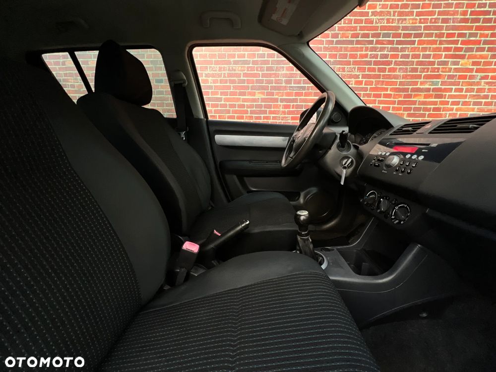 Suzuki Swift - 14