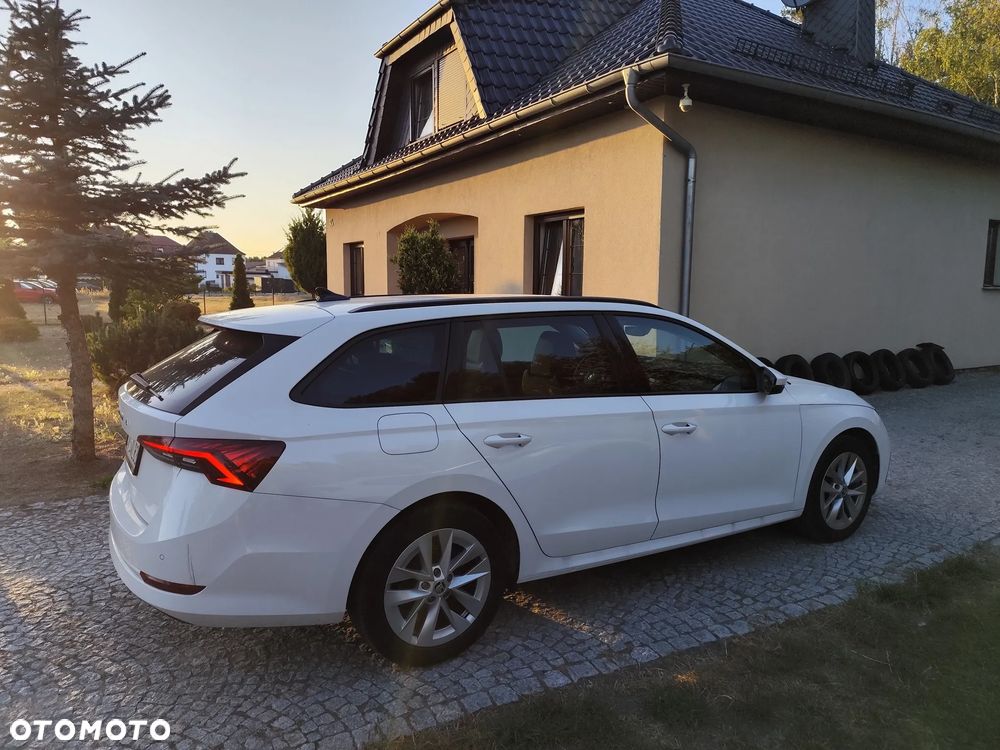 Skoda Octavia 2.0 TDI Ambition - 11