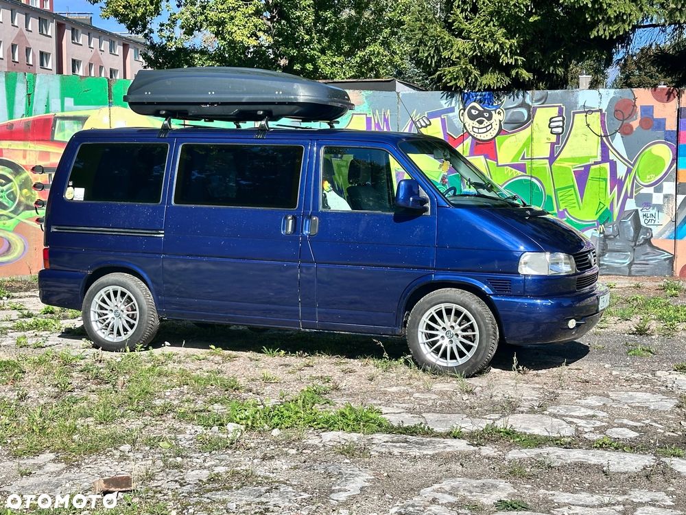 Volkswagen Multivan - 1