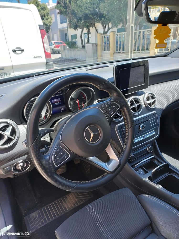 Mercedes-Benz A 180 d 7G DCT - 9