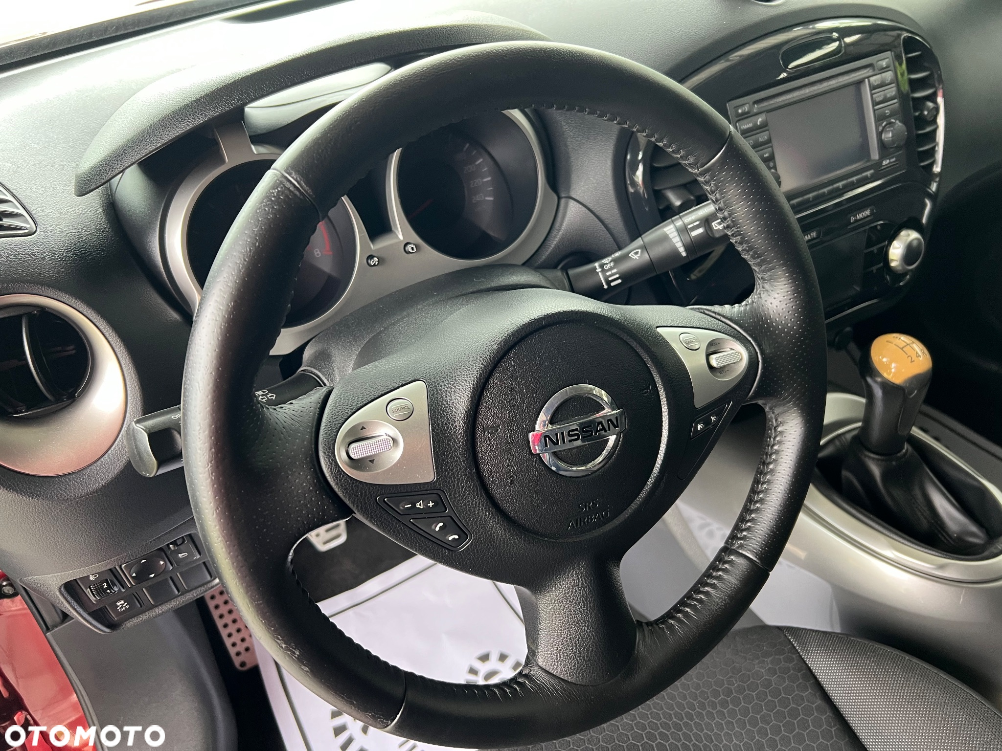 Nissan Juke 1.6 Tekna S&S - 25