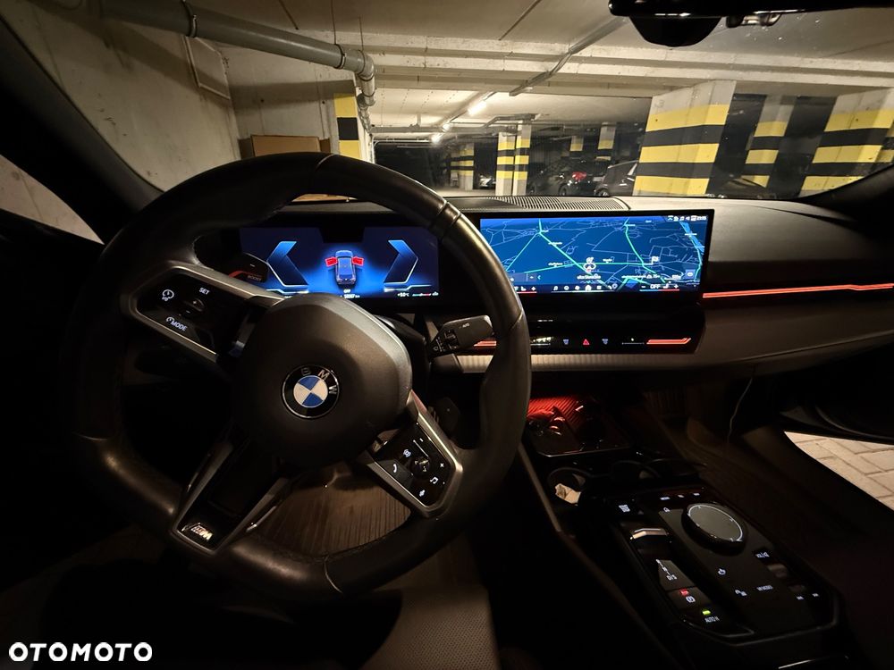 BMW Seria 5 520d xDrive mHEV M Sport - 12