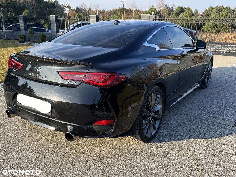 Infiniti Q60 Q60S 3.0t AWD Sport Tech - 11