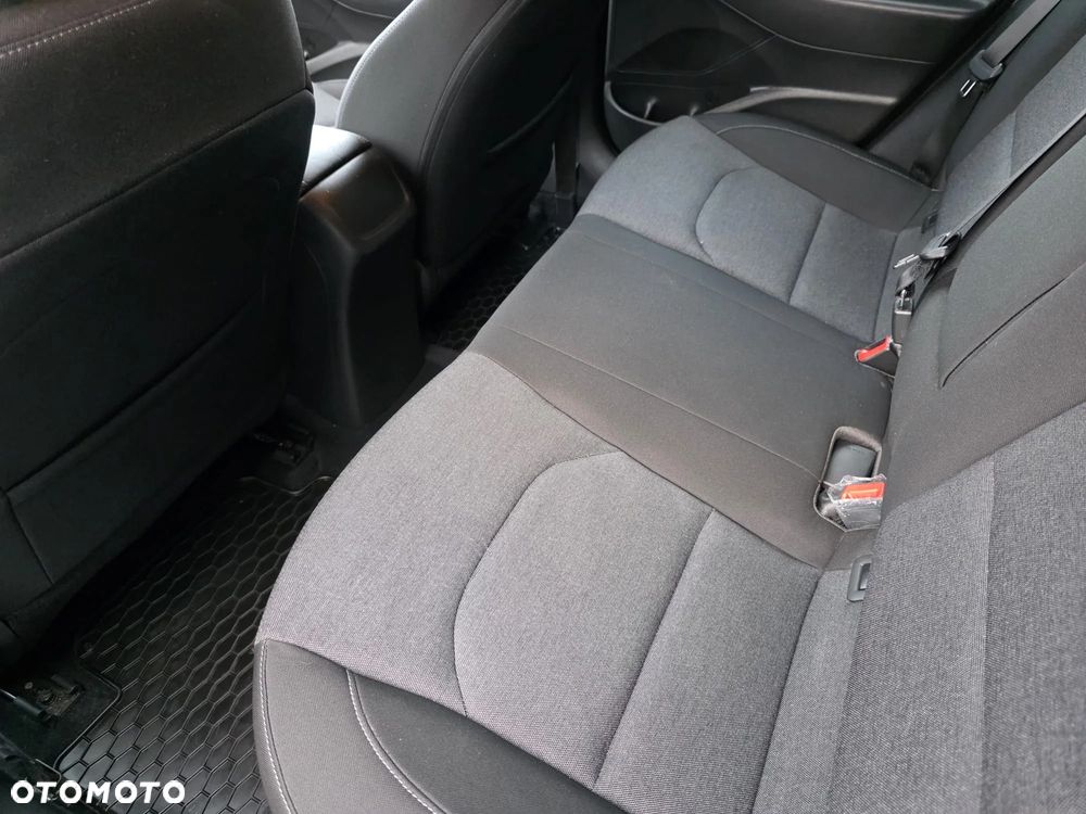 Hyundai i30 1.5 DPI Comfort - 16