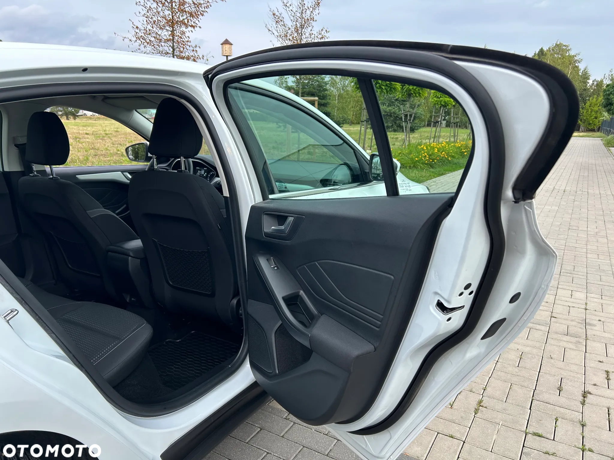 Ford Focus 1.5 EcoBlue SCR Trend - 23