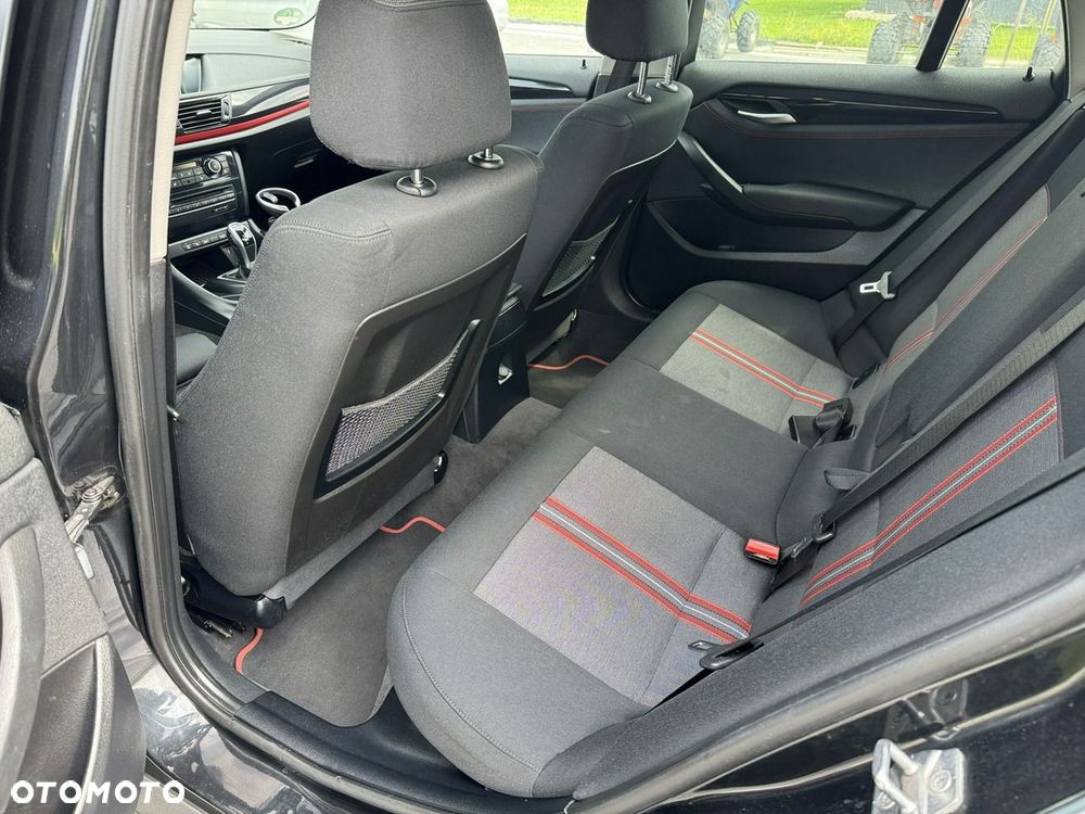 BMW X1 sDrive18d Sport Line - 23