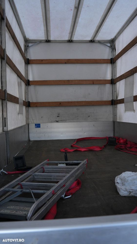 Volkswagen Crafter 3.5 CD Bena L4 4M 103kW - 9